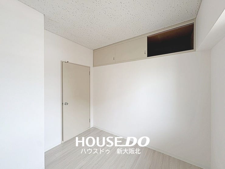 ■フローリングは、飲み物などをこぼしてもサッとひと吹きで汚れがとれるのでお掃除が楽々です!
■小さなお子さまのいるご家庭でも安心ですね!