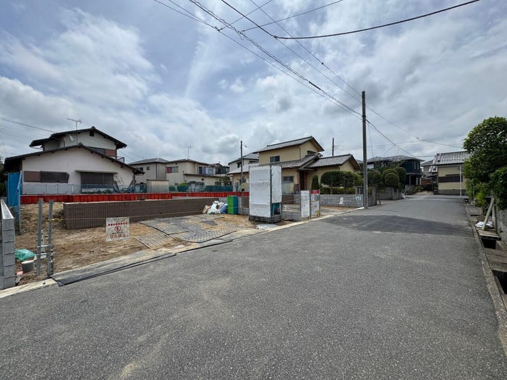 前面道路6M
車の出し入れもらくらくにできます♪
5月27日撮影