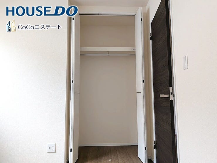 □■収納■□
各部屋にクローゼット完備♪
ゆとりの収納で、お部屋がスッキリ片付きます。