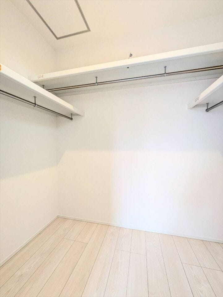 【同社施工例】ウォークインクローゼット付き!お部屋もすっきり片付けられます