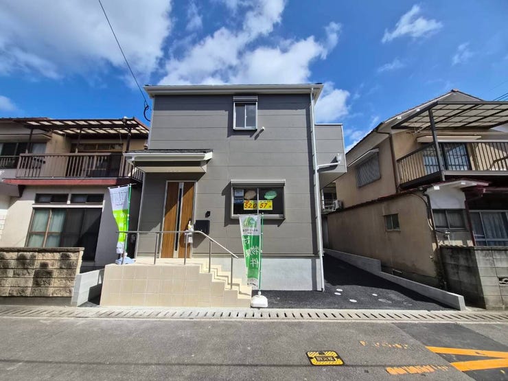 シックな外観です。
