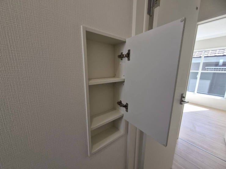 2階 お手洗い収納棚