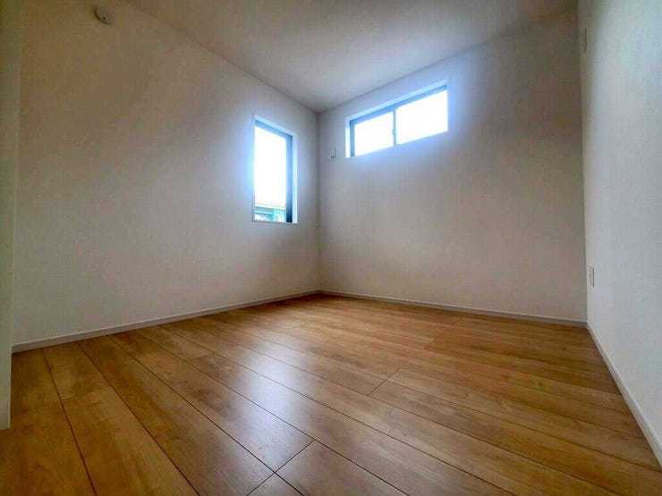 【Bedroom】主寝室や子ども部屋、在宅ワークにも使える洋室。暮らしに合わせて自由にレイアウトできます。