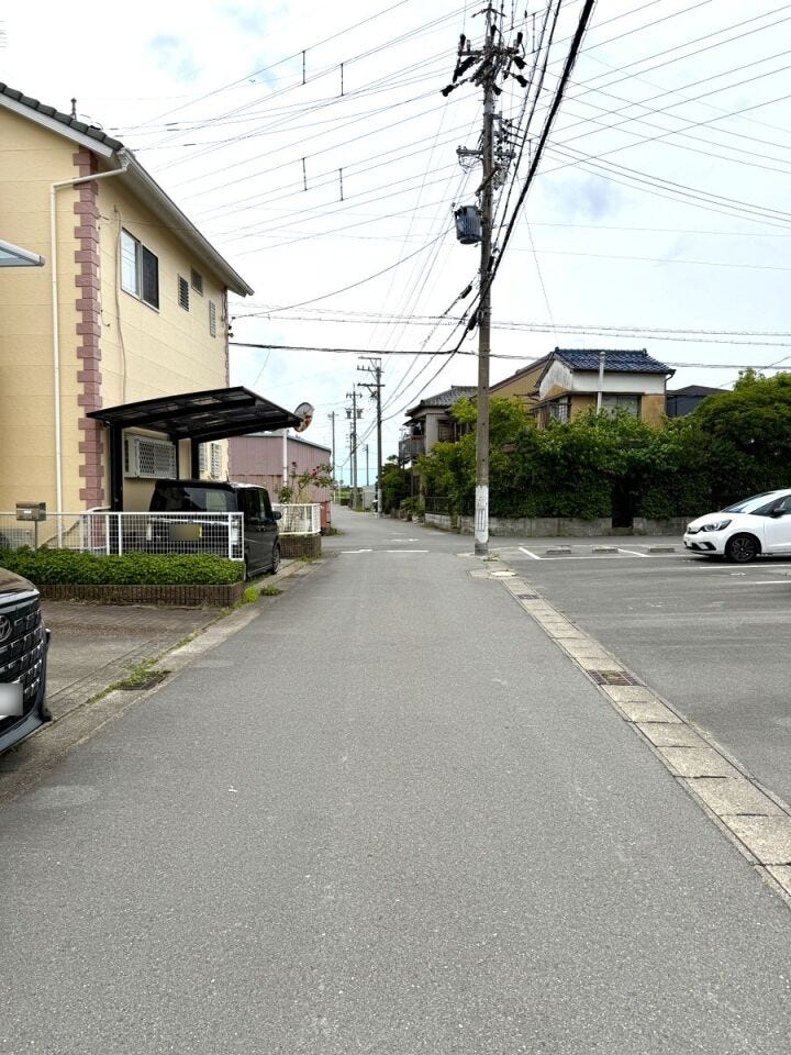 北側前面道路