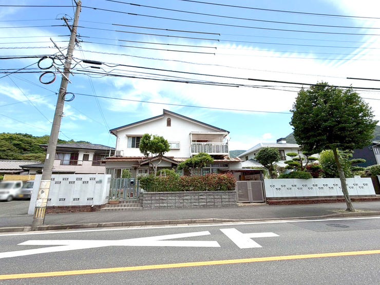 【外観】
門司区大里東 売土地 建築条件無し♪駅チカ♪大里東小まで徒歩約7分♪スーパーコンビニまで徒歩約4分♪