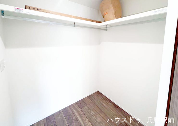 ◇衣類や大型の荷物もすっきり収まる「ウォークインクローゼット(WIC)」を設置しており、室内を広々と使えます