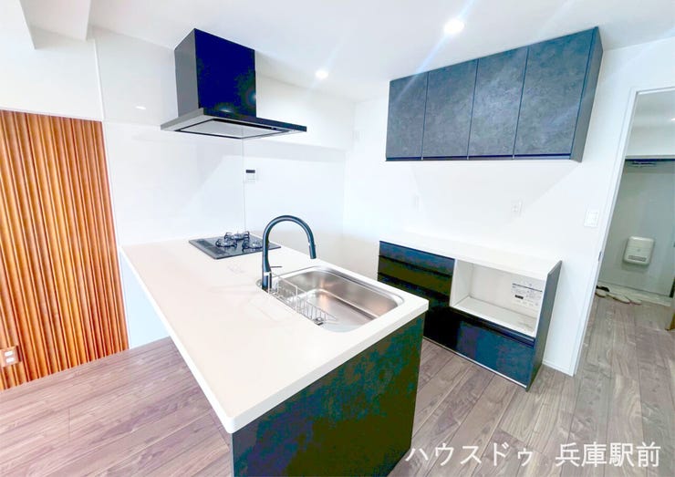 ◇空間を美しく見せる最新のフルリノベ空間&高性能ペニンシュラキッチン