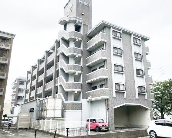 【外観】
【閑静な住宅街】サンライフ三ヶ森♪中尾小・沖田中学校♪都市ガス♪2面バルコニー♪全居室収納♪