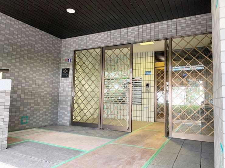 【閑静な住宅街】サンライフ三ヶ森♪中尾小・沖田中学校♪都市ガス♪2面バルコニー♪全居室収納♪