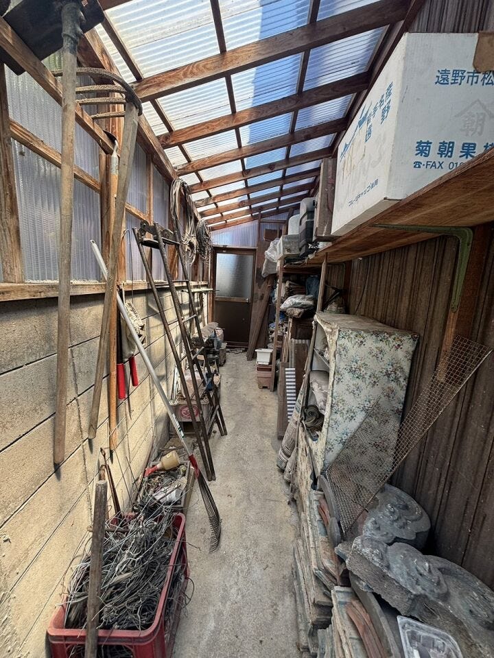 家の中に置きにくい荷物もまとめて収納可能です