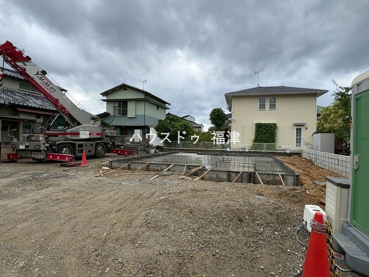 未完成物件は立地を確認後、
同メーカーが建てたお家をご案内!
《古賀市中央6丁目 新築戸建》