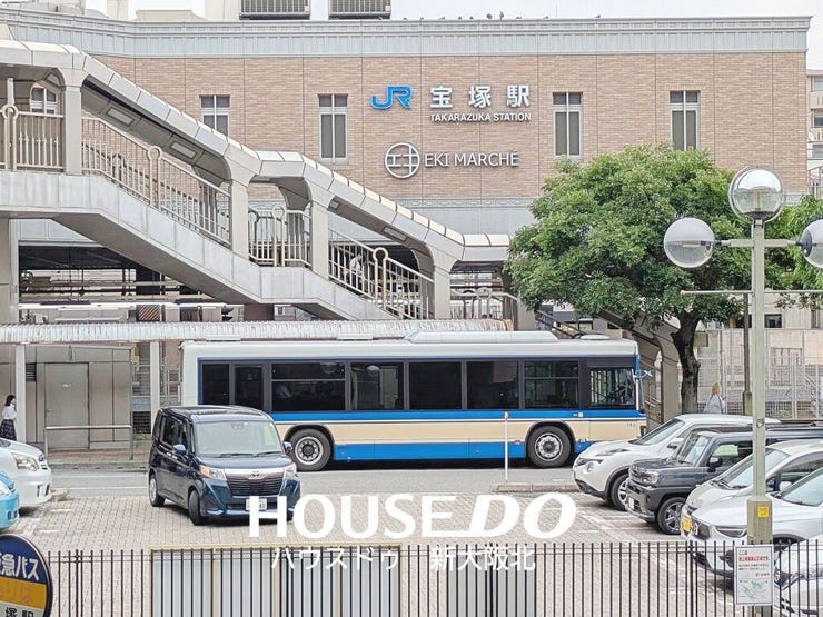 ■JR・阪急今津線・宝塚線と3路線利用可能!3駅すべて徒歩10分以内で通勤通学にも便利です!
■落ち着いた住環境でありながら、阪急百貨店等商業施設も充実しております!