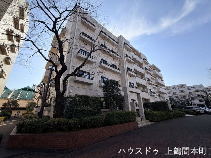 住環境の良さを感じられる落ち着いた外観デザイン