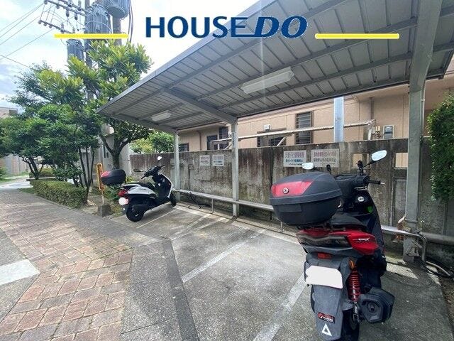 ◆敷地内駐車場/有(平面:月額8,000円)
※最新の空き状況はお問い合わせください。