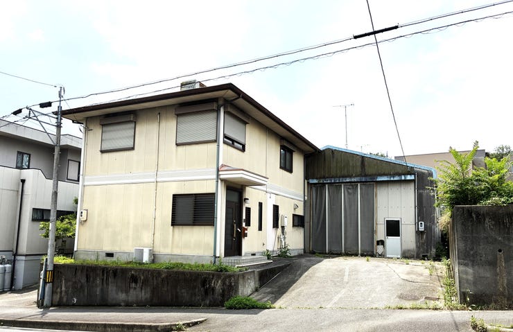 【外観】
敷地面積約160坪!建築条件なし!日当たり良好!