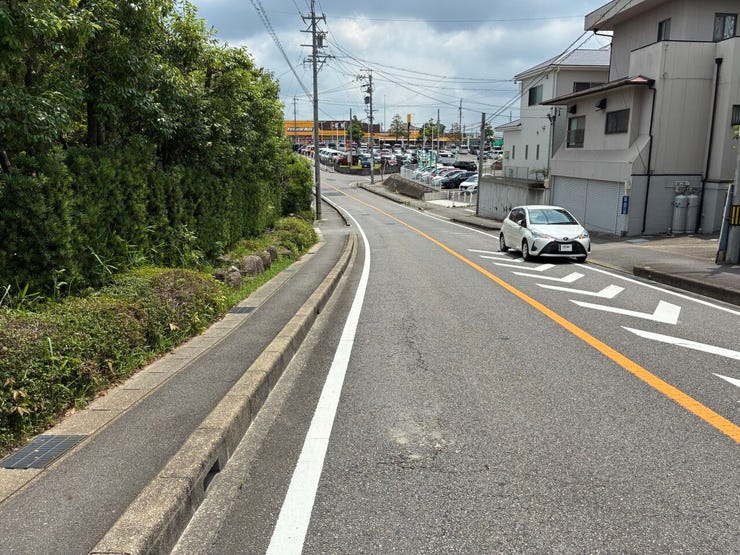 前面道路から26号線まですぐ!岡崎インターや幸田方面にも出やすい立地です!