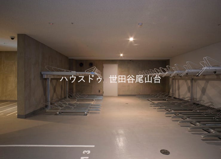 駐輪場74台分、バイク置場5台分を確保。毎日の通勤・通学から休日のお出かけまで快適にサポートします。