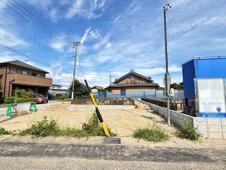 徒歩15分圏内に生活施設多数!!
お買い物なども楽にできますね!