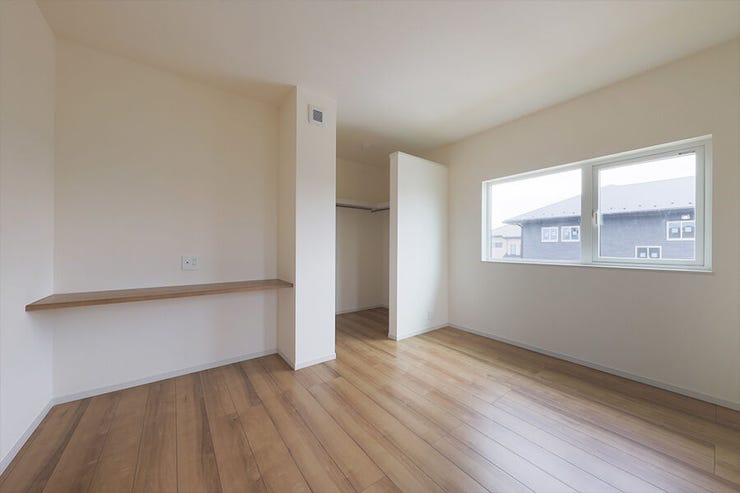 同型写真
使いやすさ・住みやすさを追求したシンプルで飽きのこないプランは住む人へ安らぎと発想の空間を提供。