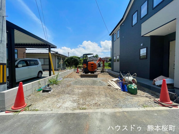 ■車と趣味の幅が広がる場所■単なる駐車スペースではない、洗車やタイヤ交換、DIYにも使える多目的な屋外スペースです。