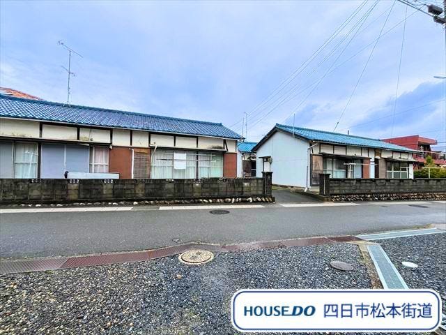 【外観】
泊山小学校/南中学校エリアでイオンタウン四日市泊まで徒歩約6分の位置に約230.15坪のお土地です!周辺環境の確認を兼ねて一度ご見学してみませんか
(2026年6月28日 南側より撮影)