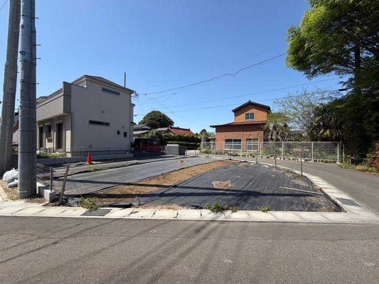 幹線道路から1本入った現地は想像以上に静かです!