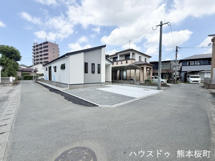 ■理想を叶える新しい暮らしの舞台■高いデザイン性と機能性を兼ね備えた住まい。ここで、家族の新しい物語が始まります。
