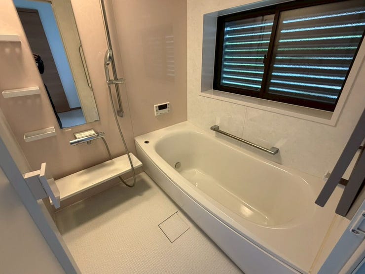 1坪の浴室になります。