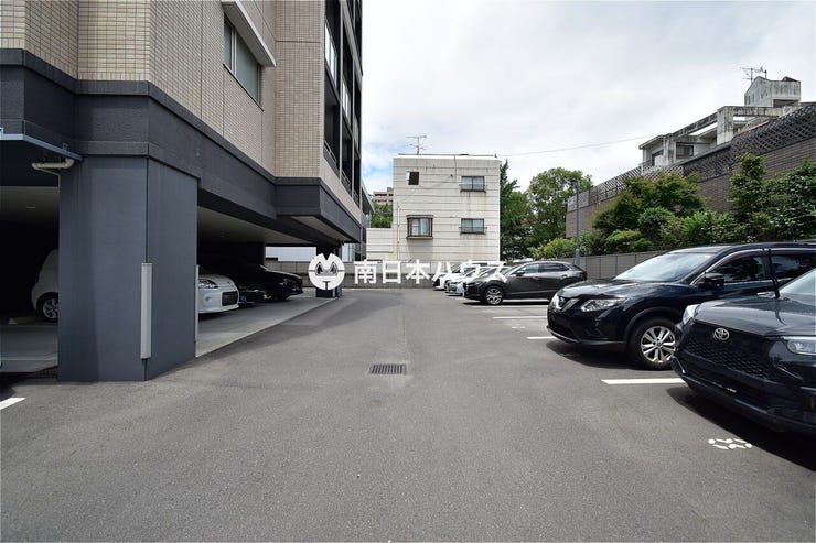 上之園町 ファーネスト上之園レジデンス 【駐車場】全戸平置き駐車場を完備！