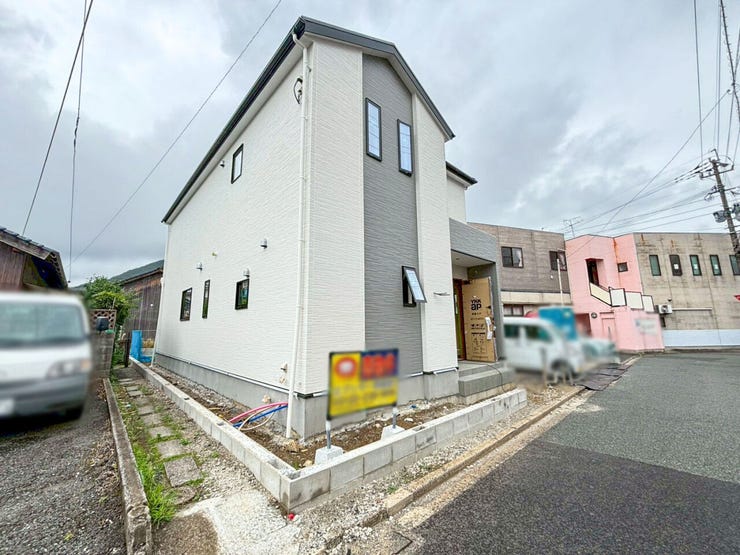 WICなど収納スペースが充実♪小倉北区下富野新築戸建て◎駐車場◎都市ガス◎バルコニー