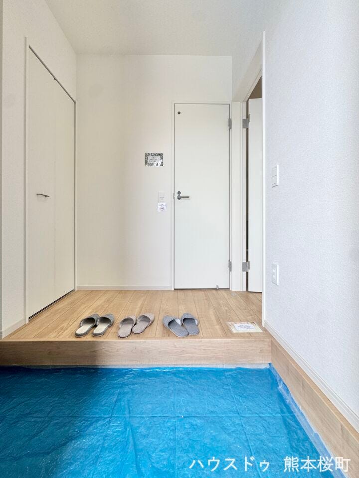 ■「しまう」が叶える美しい玄関■大容量のシューズボックスがあることでいつも整理された、気持ちの良い「家の顔」を保てます。