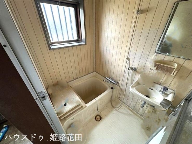 残置物は画像加工で一部消去しています。