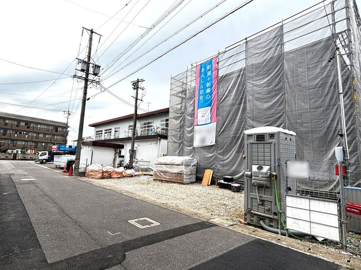 駐車4台可能!来客時や複数台所有のご家庭にも嬉しい駐車スペース。