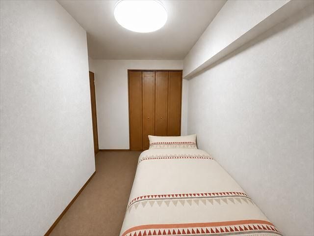 5帖:収納力のあるクローゼット付きでお部屋をすっきり保てます。