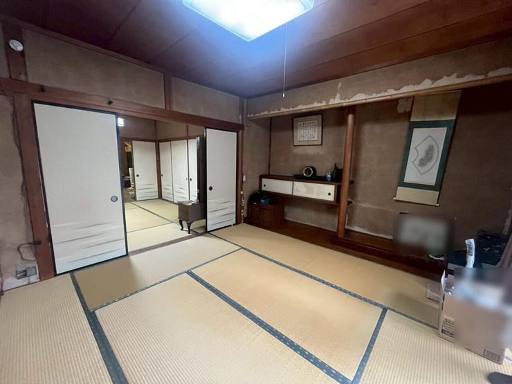 【和室①】
床の間のある8帖和室。