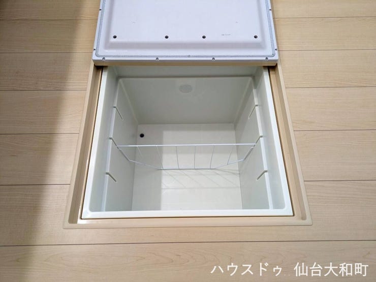 同メーカー参考写真+*