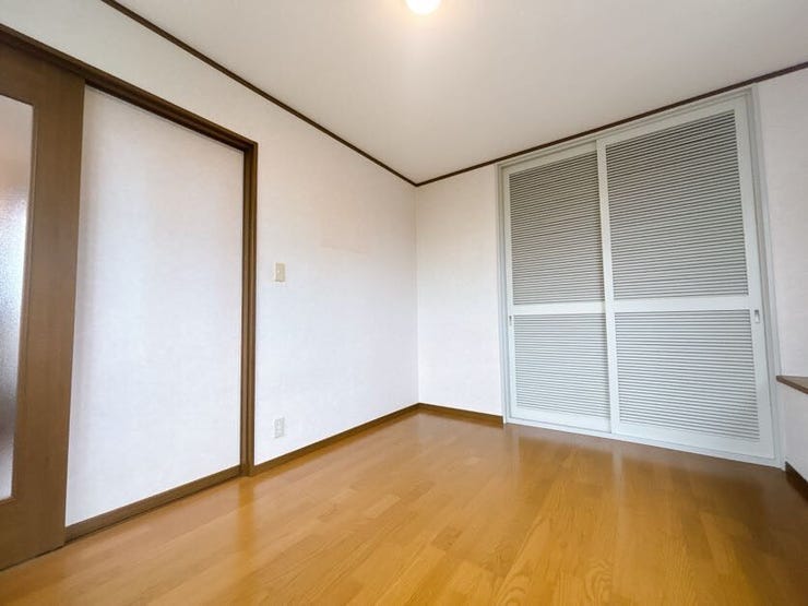 ご家族揃ってお休みいただける、広々としたお部屋です。