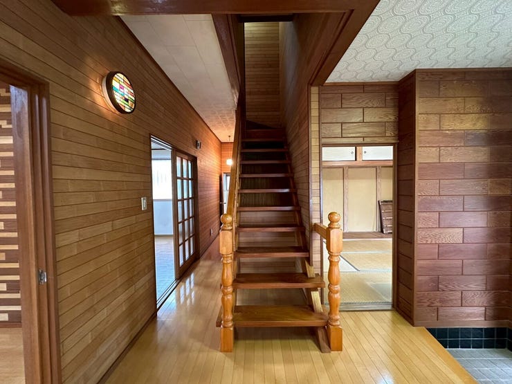 2階には約6畳の和室が2部屋ございます!