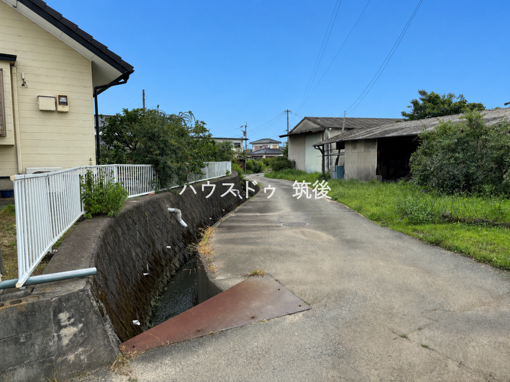 前面市道の様子です。