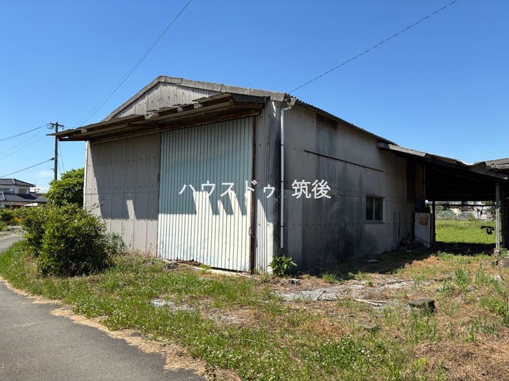 敷地内倉庫の様子です。