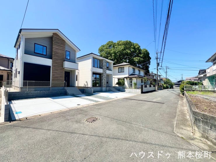 ■理想を叶える新しい暮らしの舞台■高いデザイン性と機能性を兼ね備えた住まい。ここで、家族の新しい物語が始まります。