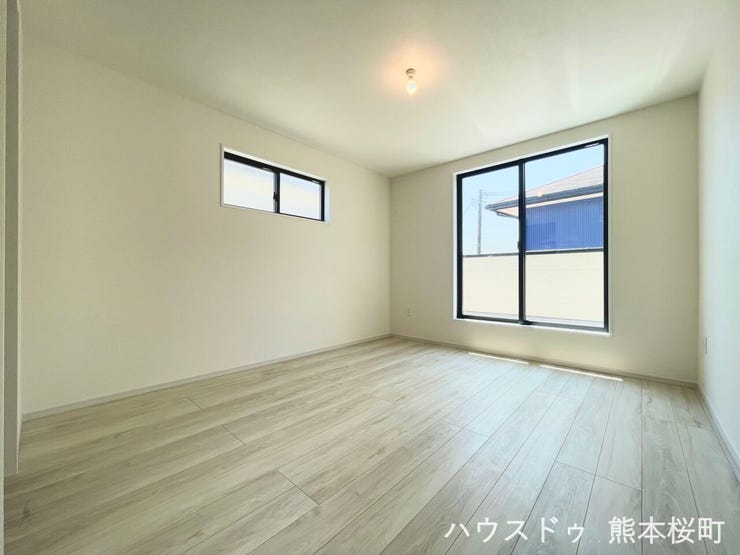 ■2階7.5帖洋室■心からリラックスできる静けさ、上質な眠りで、毎日をリセットします。明日への活力を養う空間です。
