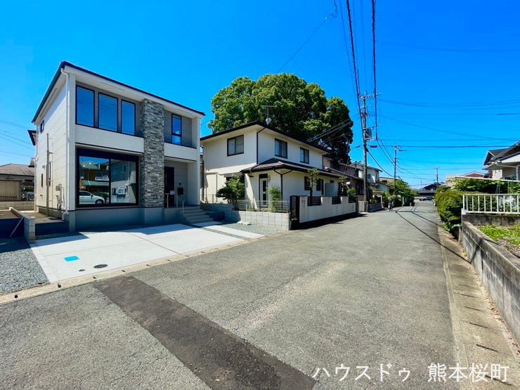 ■理想を叶える新しい暮らしの舞台■高いデザイン性と機能性を兼ね備えた住まい。ここで、家族の新しい物語が始まります。