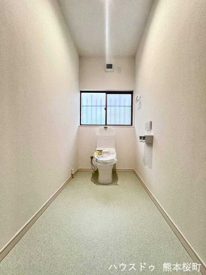 ■一人になれる安らぎの場所■清潔さと静けさを両立した空間。心落ち着くひとときを過ごせる、プライベートなレストルームです。
