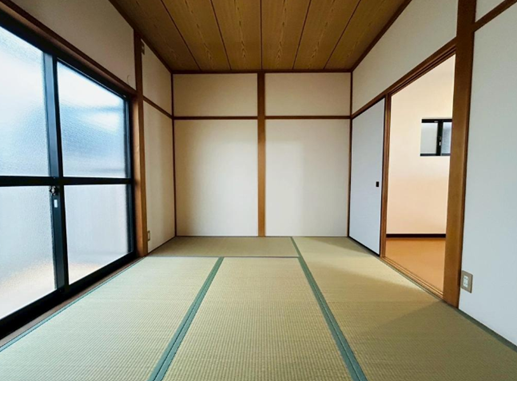 6帖和室。こちらにもバルコニーがあります。
