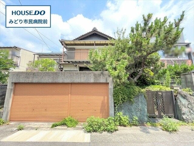 【外観】
【六田エリア】建築条件なしの売土地になります。
名鉄名古屋本線/左京山駅まで徒歩16分
・名古屋市立相原小学校まで徒歩7分(約500m)
・名古屋市立鳴海中学校まで徒歩3分(約180m)