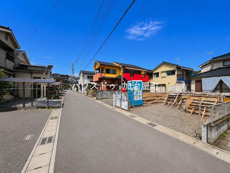 小さなお子様のいるご家庭にも嬉しい落ち着いた住環境。安心して子育てができる立地です。