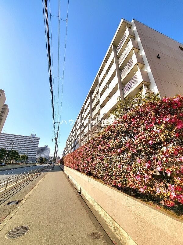 ★周辺徒歩圏内には買い物施設等充実!生活至便な立地環境です♪