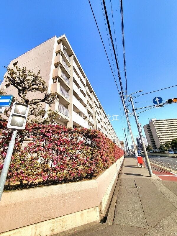 ★建物と前面道路の間には歩道がございますのでお子様も安心通学♪
