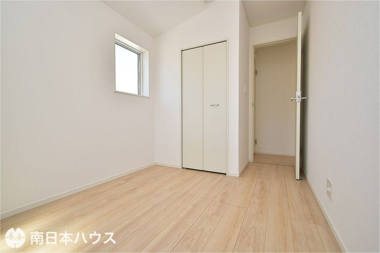 田上台３丁目 新築戸建 【洋室】4.25帖の洋室です！全居室収納を備えた間取りです♪